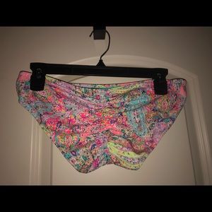 LIGHT COLORED BOTTOMS